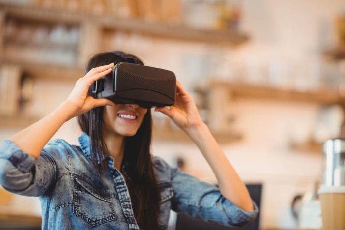 4 Ways To Use Virtual Reality For Business Growth