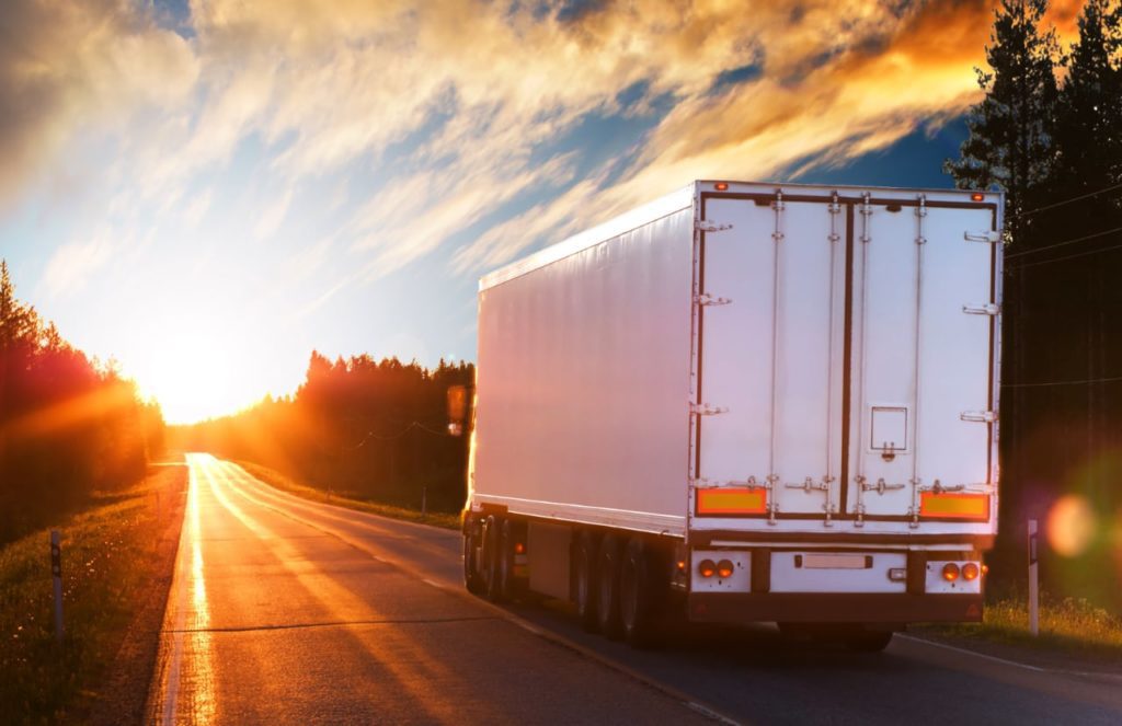 7 Reasons To Hire A Trucking Company For Your Business
