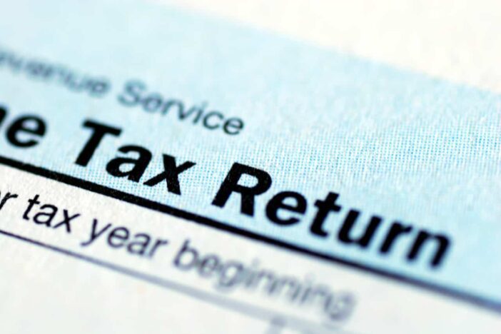 Top 4 Tips to Maximize Your Tax Return